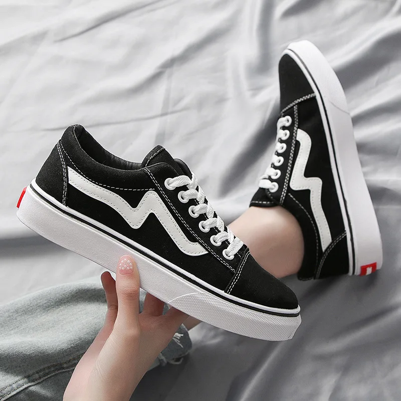 Белые женские туфли для медсес – обзор и цена White Sneaker Care Kit